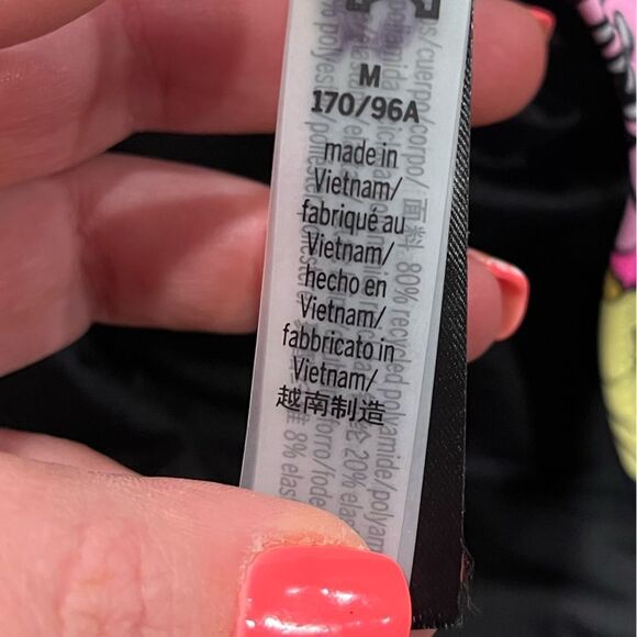 NWOT PINK Victoria's Secret One Piece Swimsuit Floral V-Neck Black Multi Medium - Picture 3 of 5